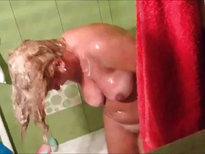 Morena tetona amante ...