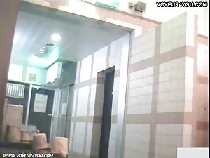 Sexo en el baño ver  ...